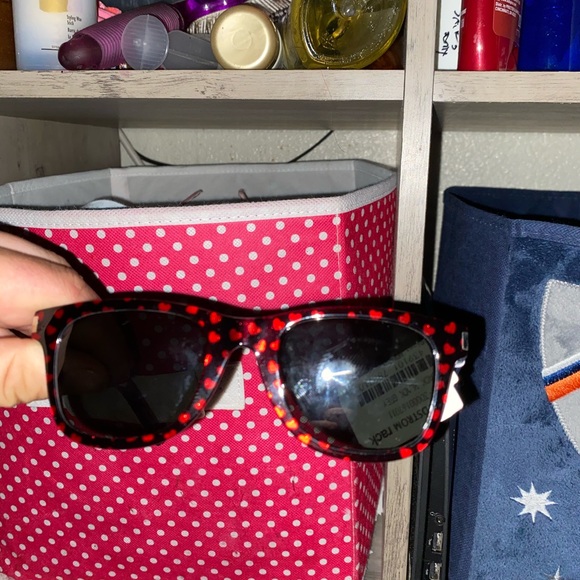 Saint Laurent sunglasses - Picture 5 of 8